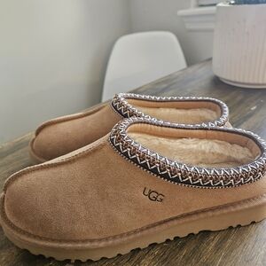 UGG Chestnut Tasman Suede Slip-On Slippers Size 9 Womens